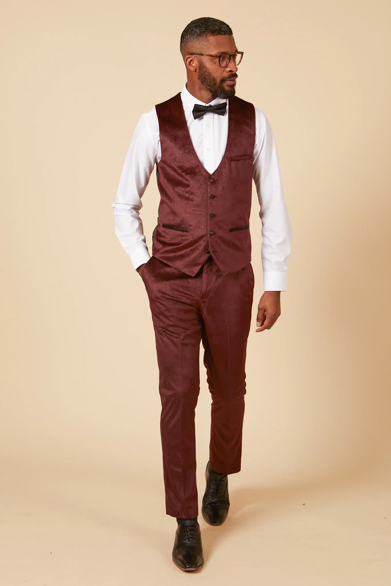60% OFF - MARC DARCY Men's Simon Velvet Jacquard Waistcoat - Wine - Size: UK 38 - Image 6