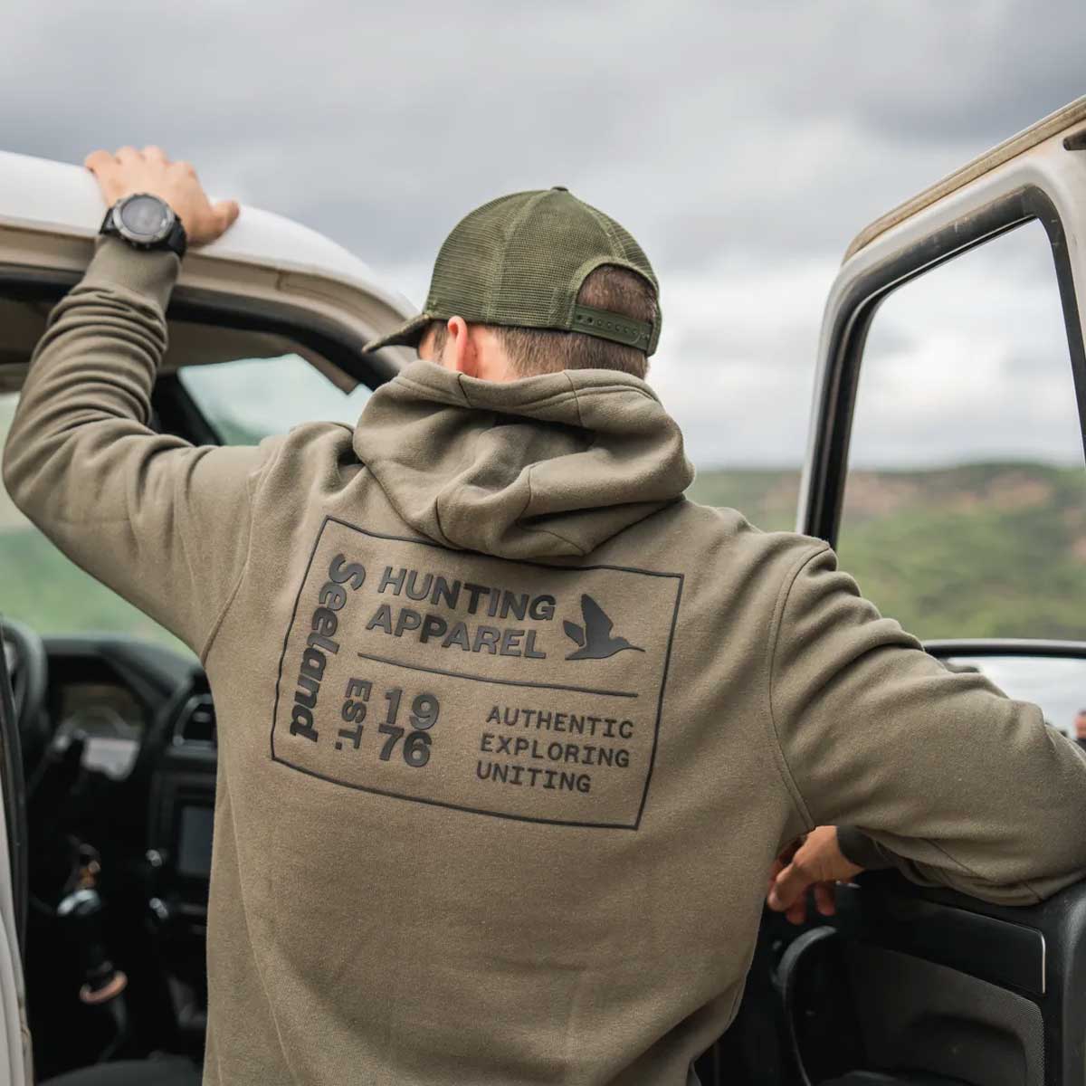 SEELAND Delta Hoodie - Mens - Grape Leaf - Image 2