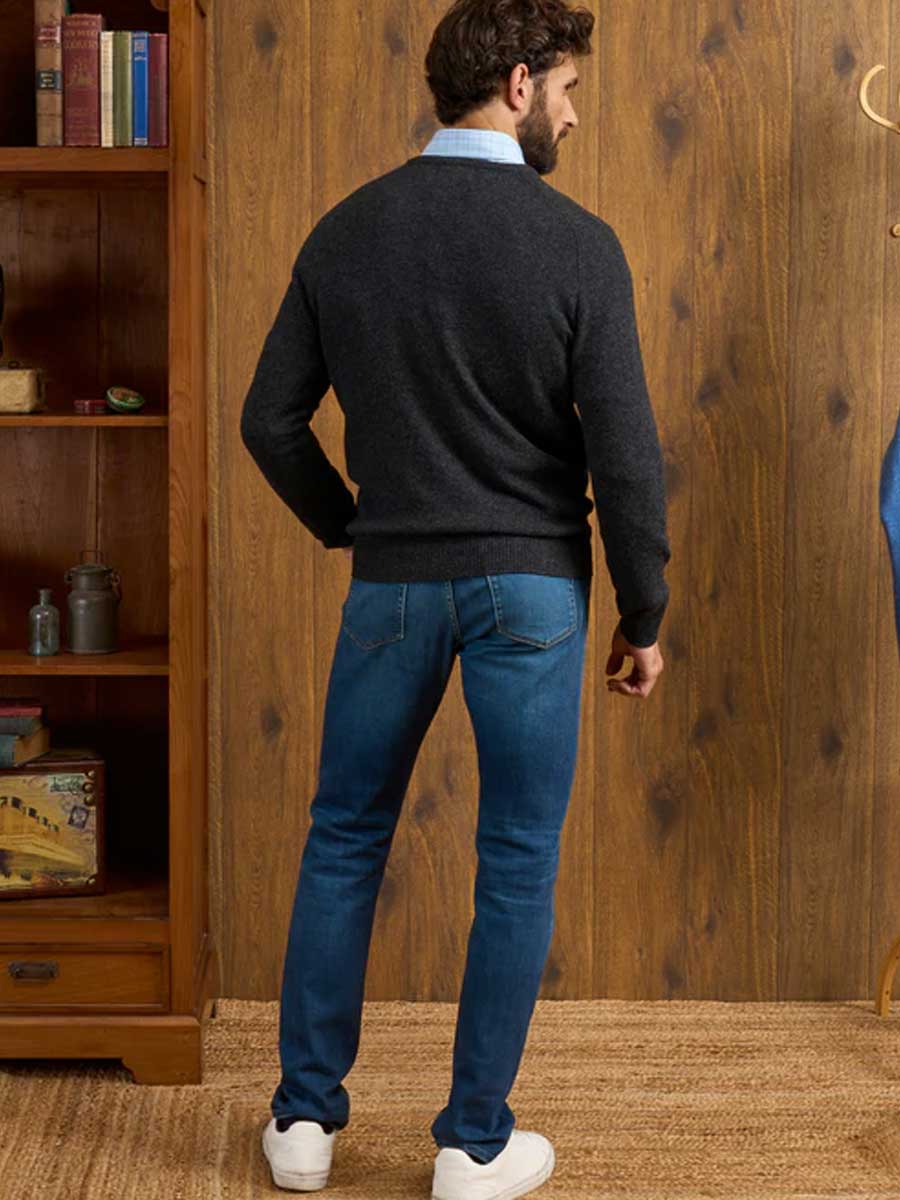 ALAN PAINE Dorset Crew Neck Lambswool Classic Fit Jumper - Mens - Charcoal - Image 5