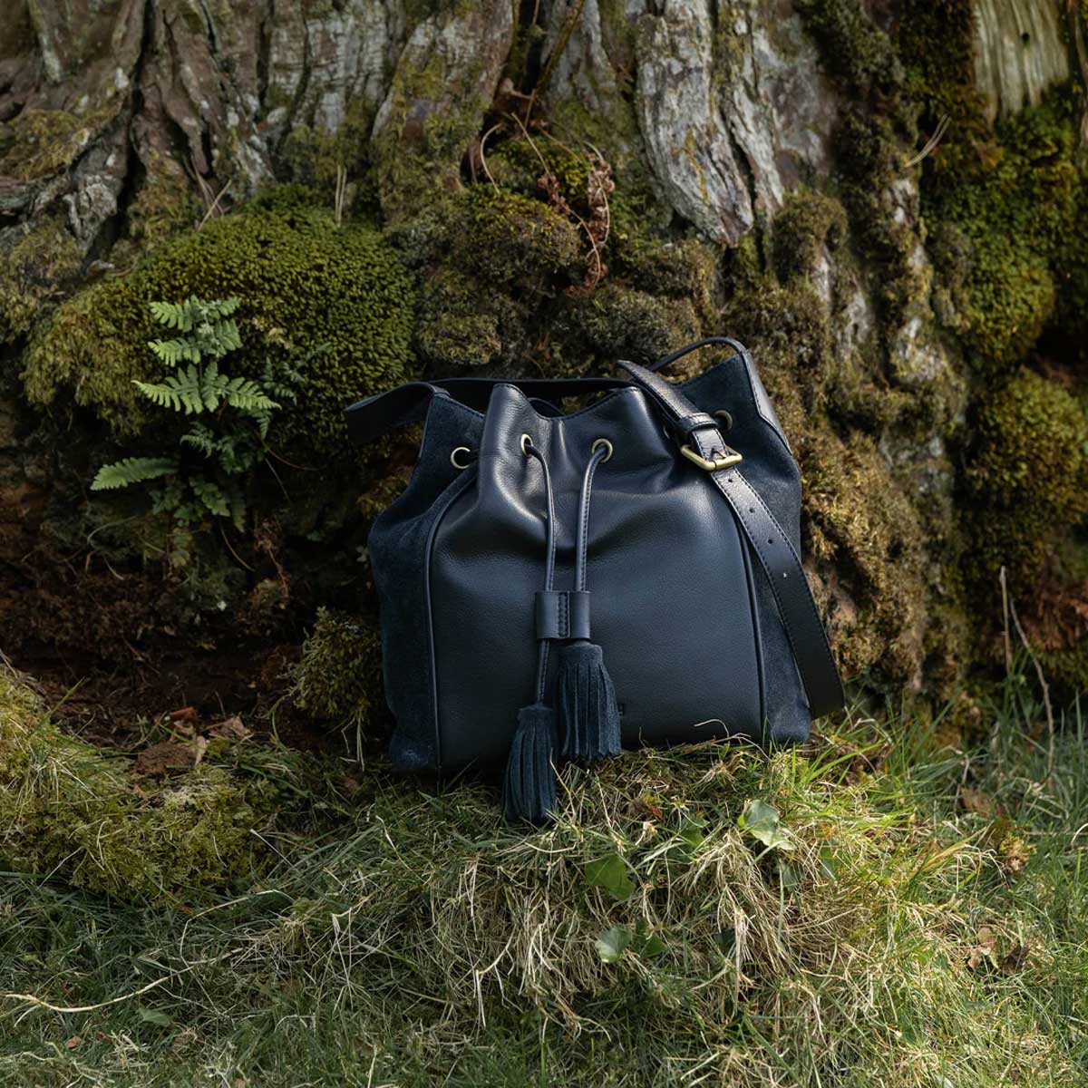 DUBARRY Doonbeg Cross-Body Bucket Bag - Navy - Image 2