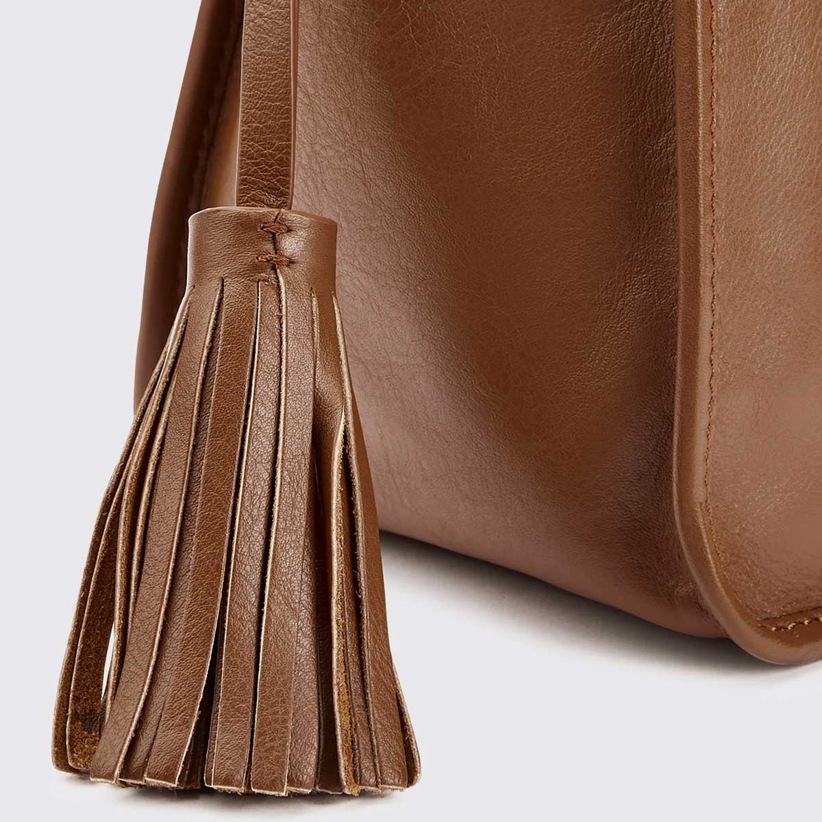 DUBARRY Ramelton Medium Size Leather Handbag - Women's - Caramel - Image 4