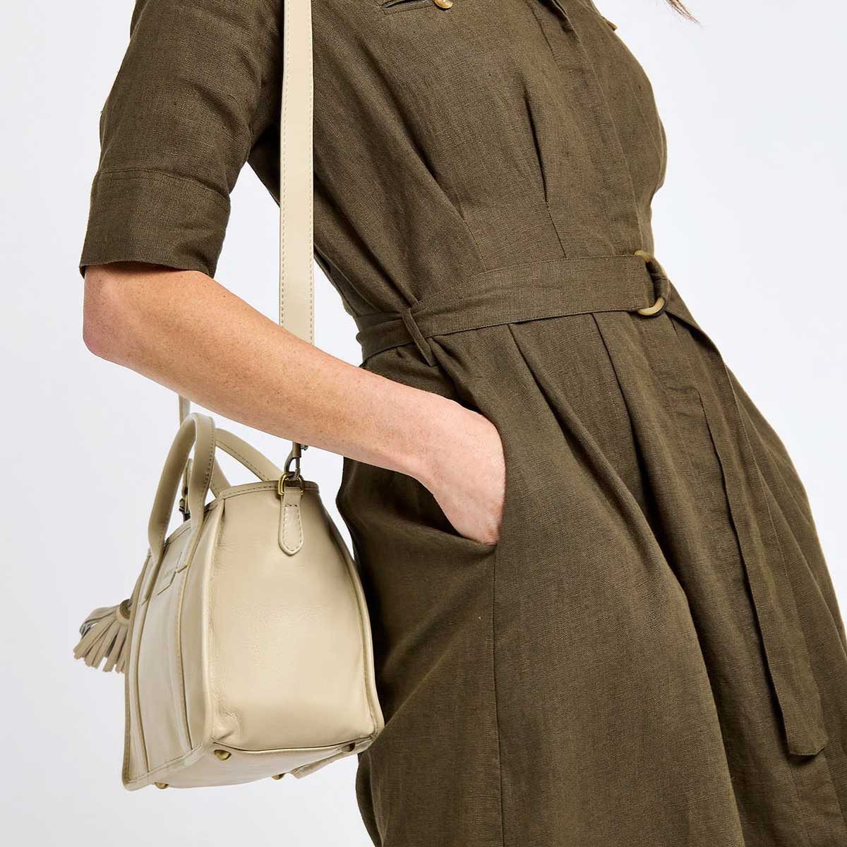 DUBARRY Ramelton Medium Size Leather Handbag - Women's - Oyster - Image 2