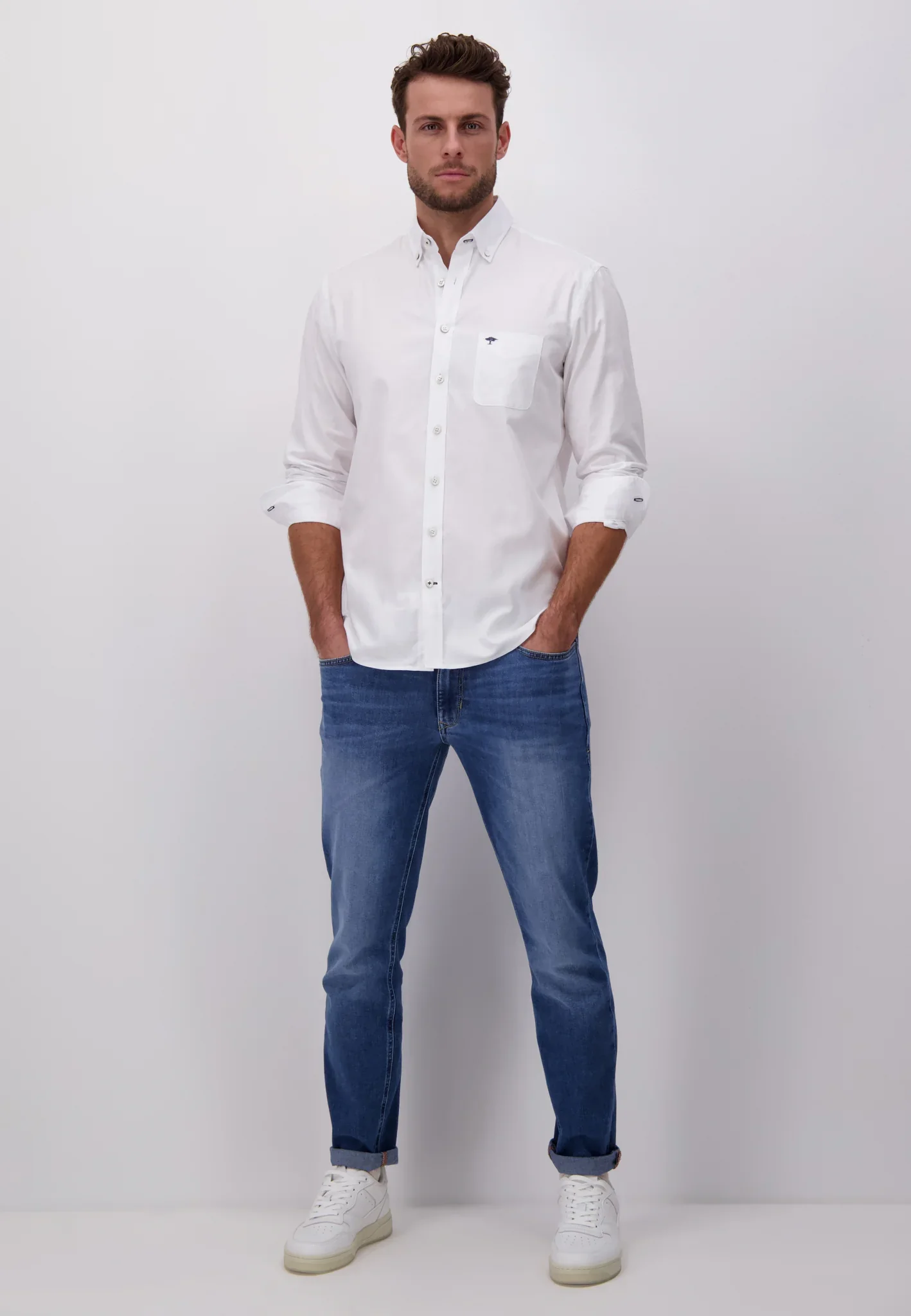 FYNCH HATTON Oxford Shirt - Men's Soft Cotton – White - Image 4
