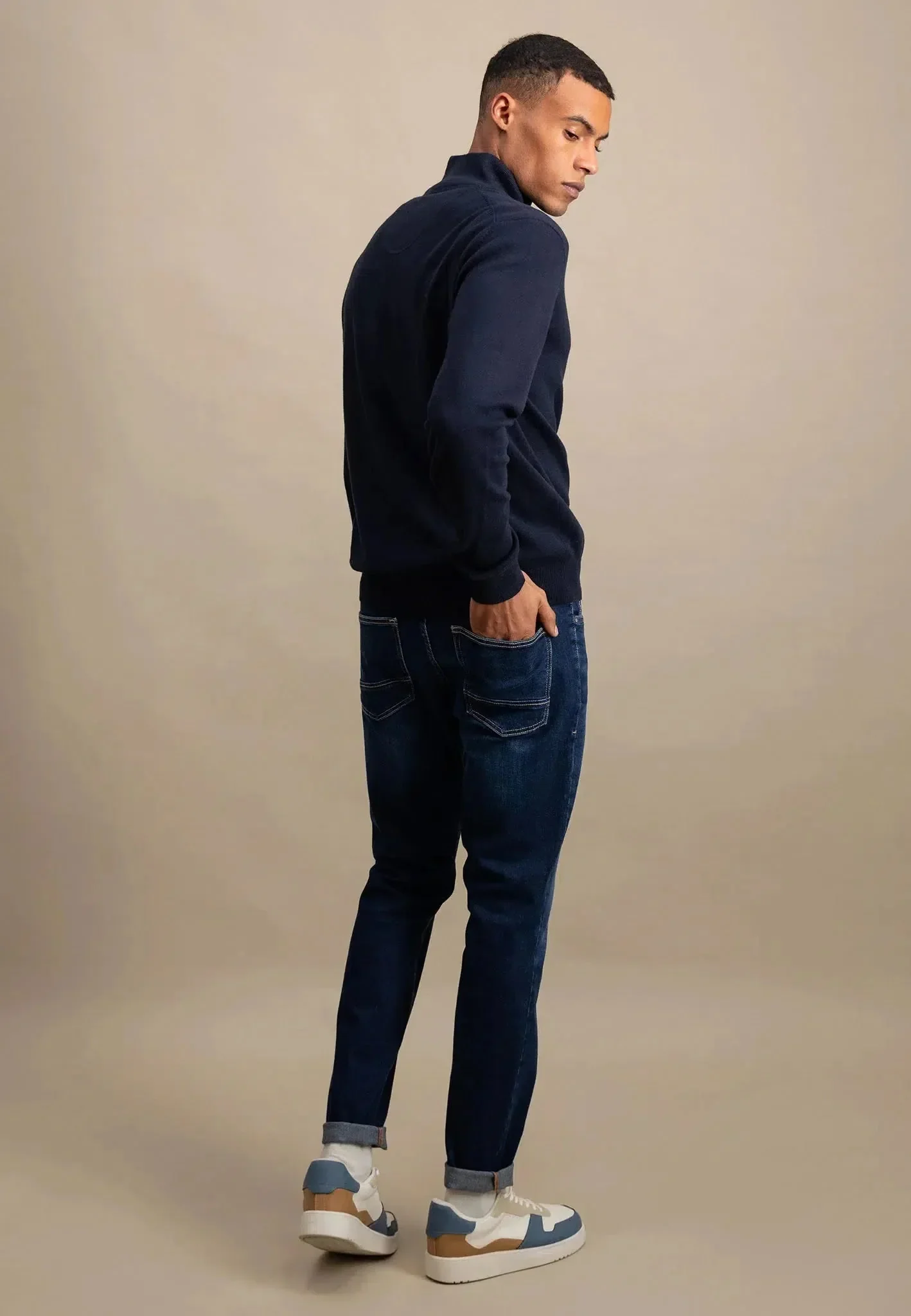 FYNCH-HATTON Superfine Cotton 1/4 Zip Knit – Men’s – Navy - Image 5