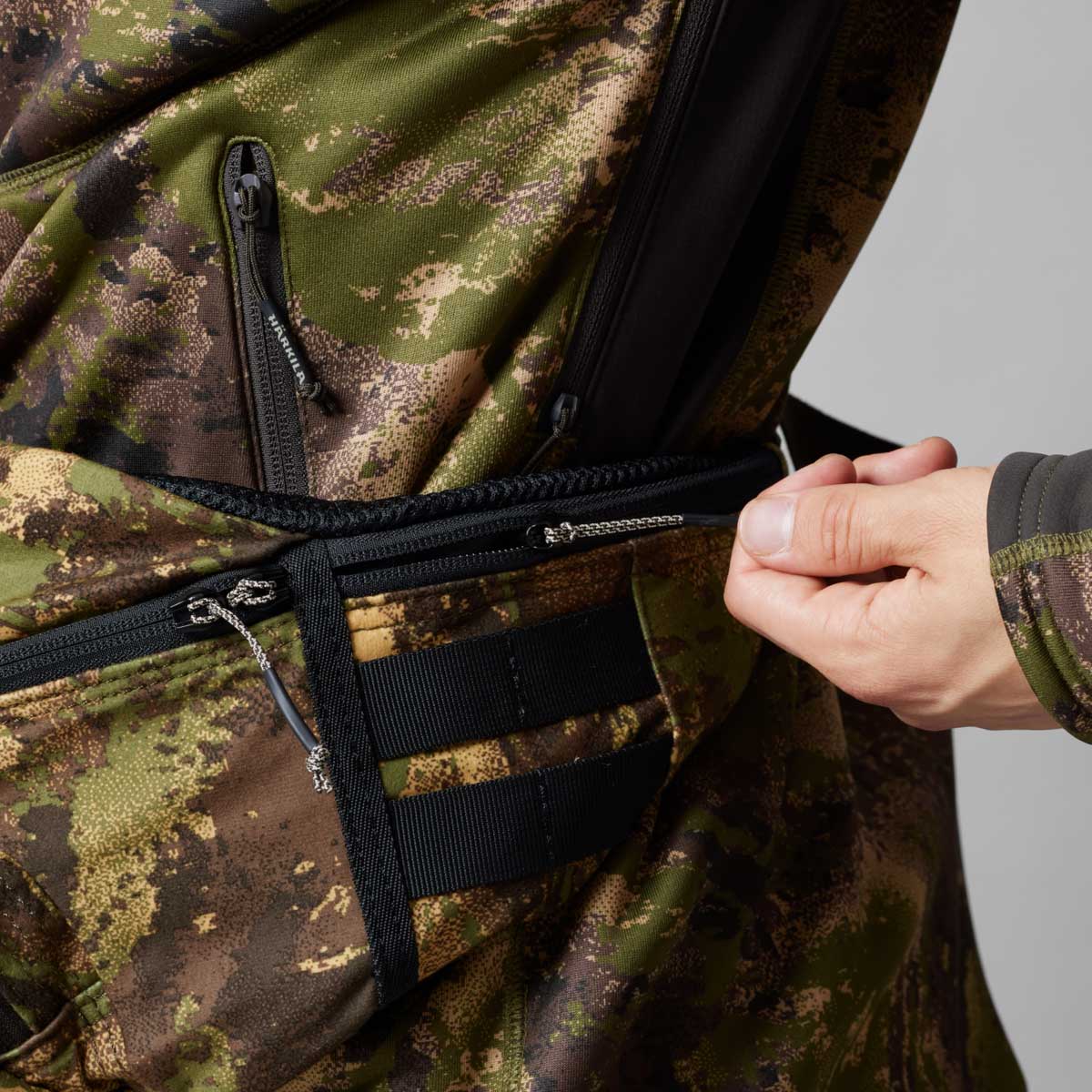 HARKILA Deer Stalker Waist Bag - Camo AXIS MSP Forest Green - Image 4