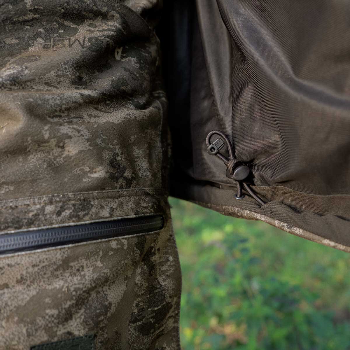 HARKILA Forest Hunter GTX Jacket - Mens – AXIS MSP Darkwood Camo - Image 8