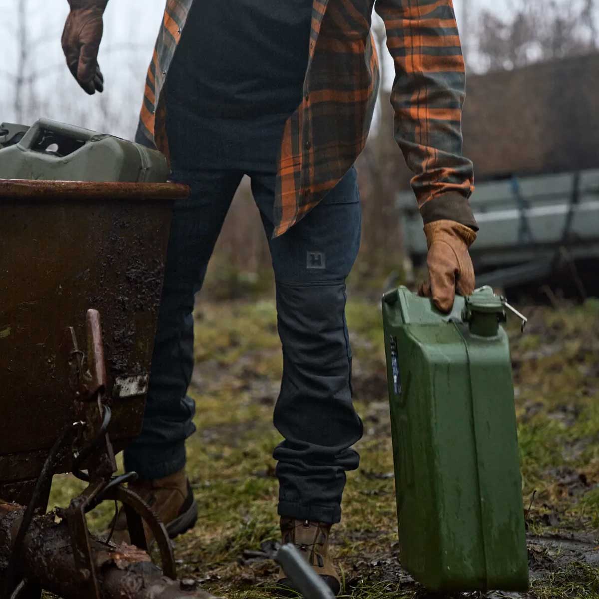 HARKILA Scandinavian Trousers - Mens - Salute / Anthracite - Image 2