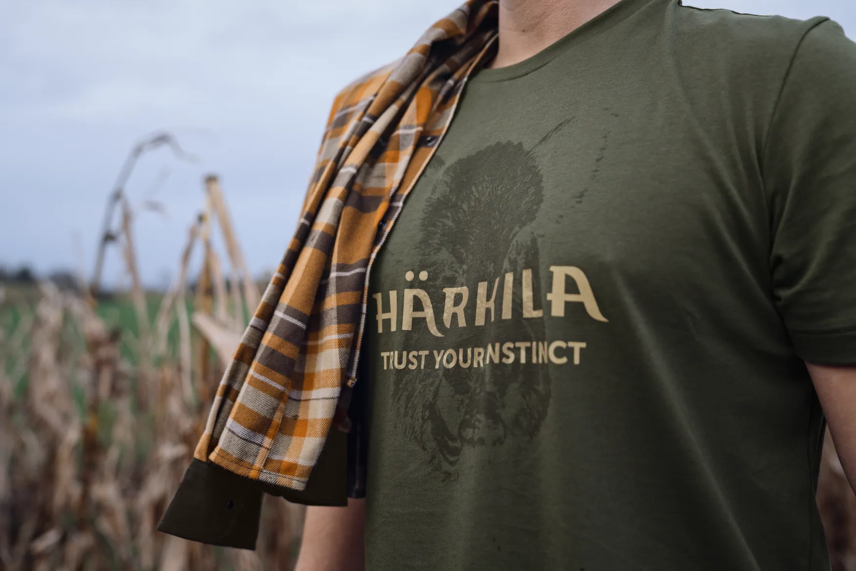 HARKILA Wildboar Logo T-Shirt - Mens - Forest Night - Image 5