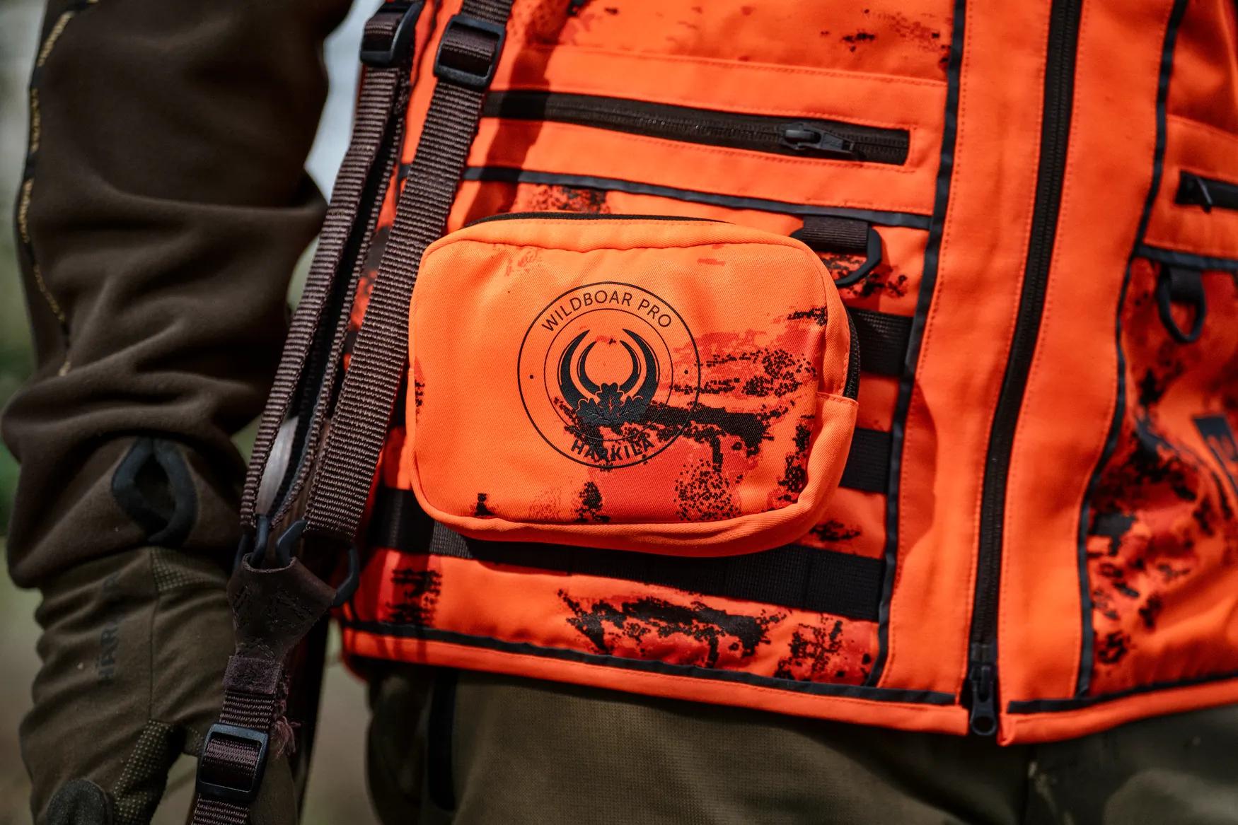 HARKILA Wildboar Pro Blaze Waistcoat - Mens - AXIS MSP Orange Camo - Image 9