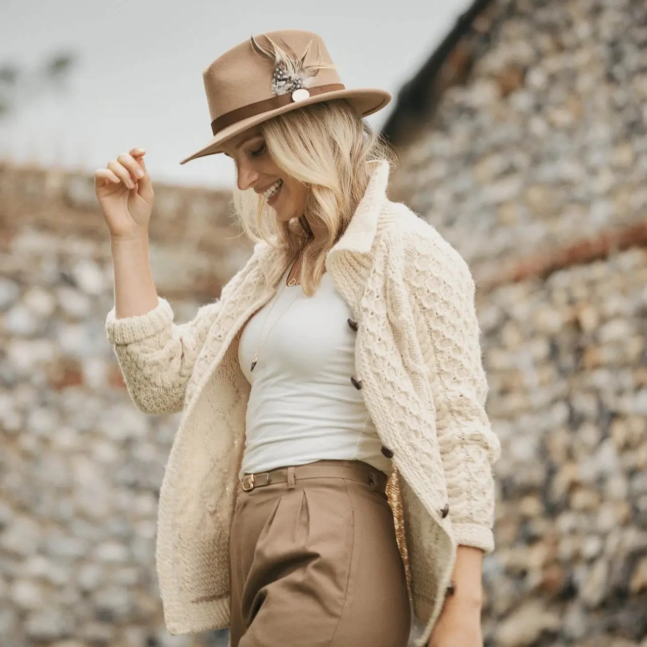 HICKS & BROWN Ladies Suffolk Fedora Hat - Guinea and Pheasant Feather - Camel - Image 3