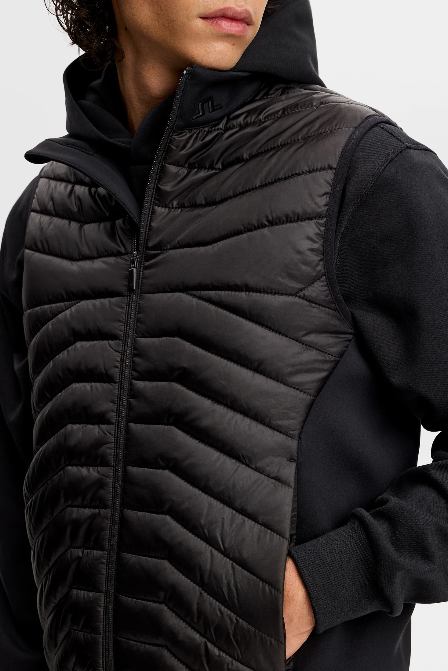 J.LINDEBERG Heyden Quilt Hybrid Gilet – Men’s – Black - Image 4