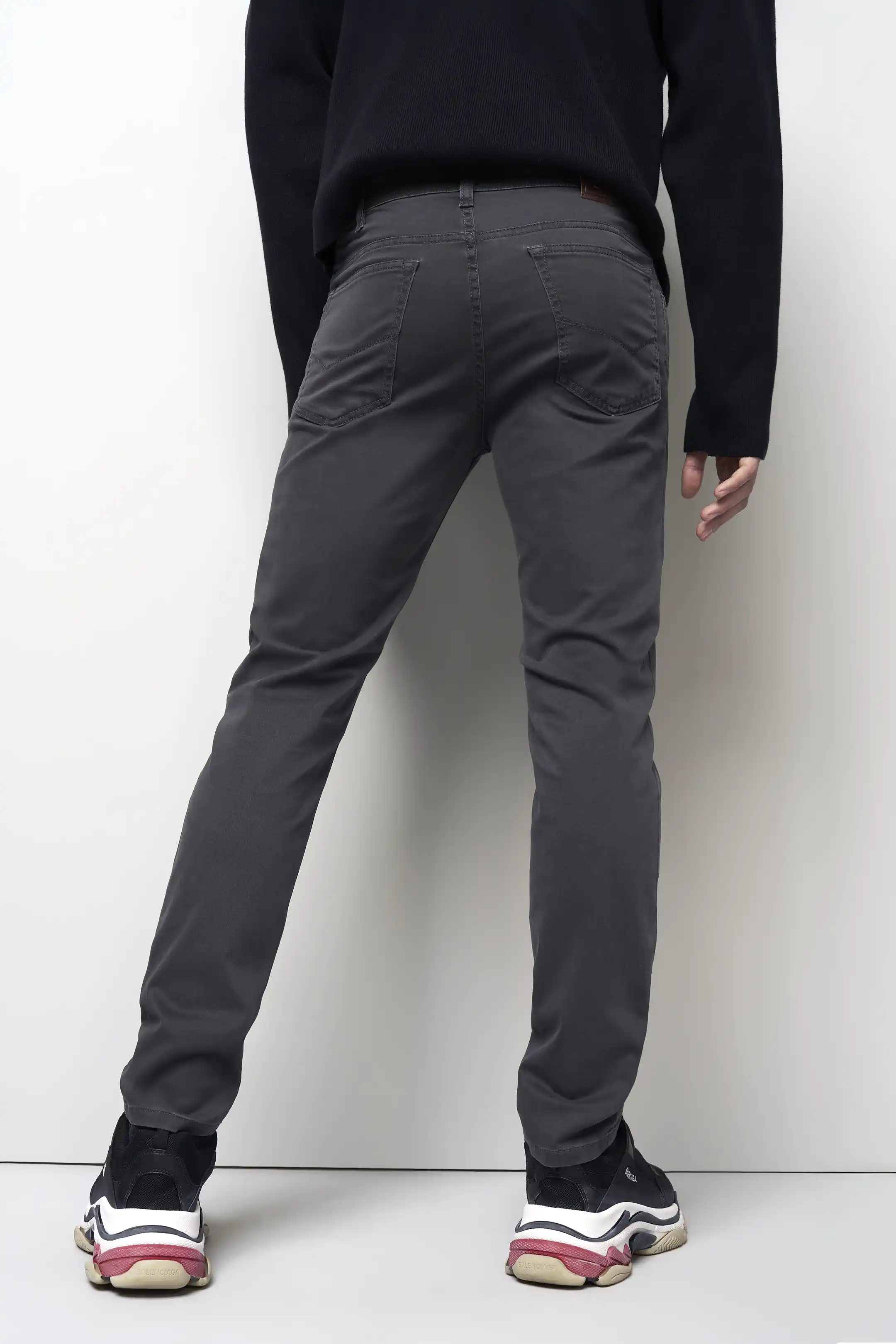 MEYER M5 6106 High Performance Satin Cotton Chinos – Grey - Image 3