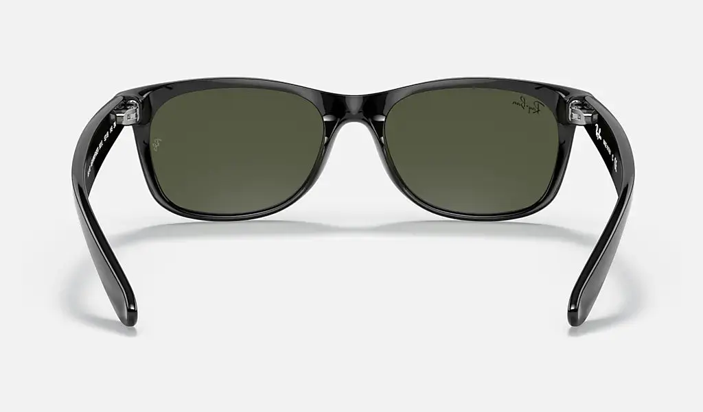 RAY-BAN New Wayfarer Classic Sunglasses - Matte Black - Crystal Green Lens - Image 4
