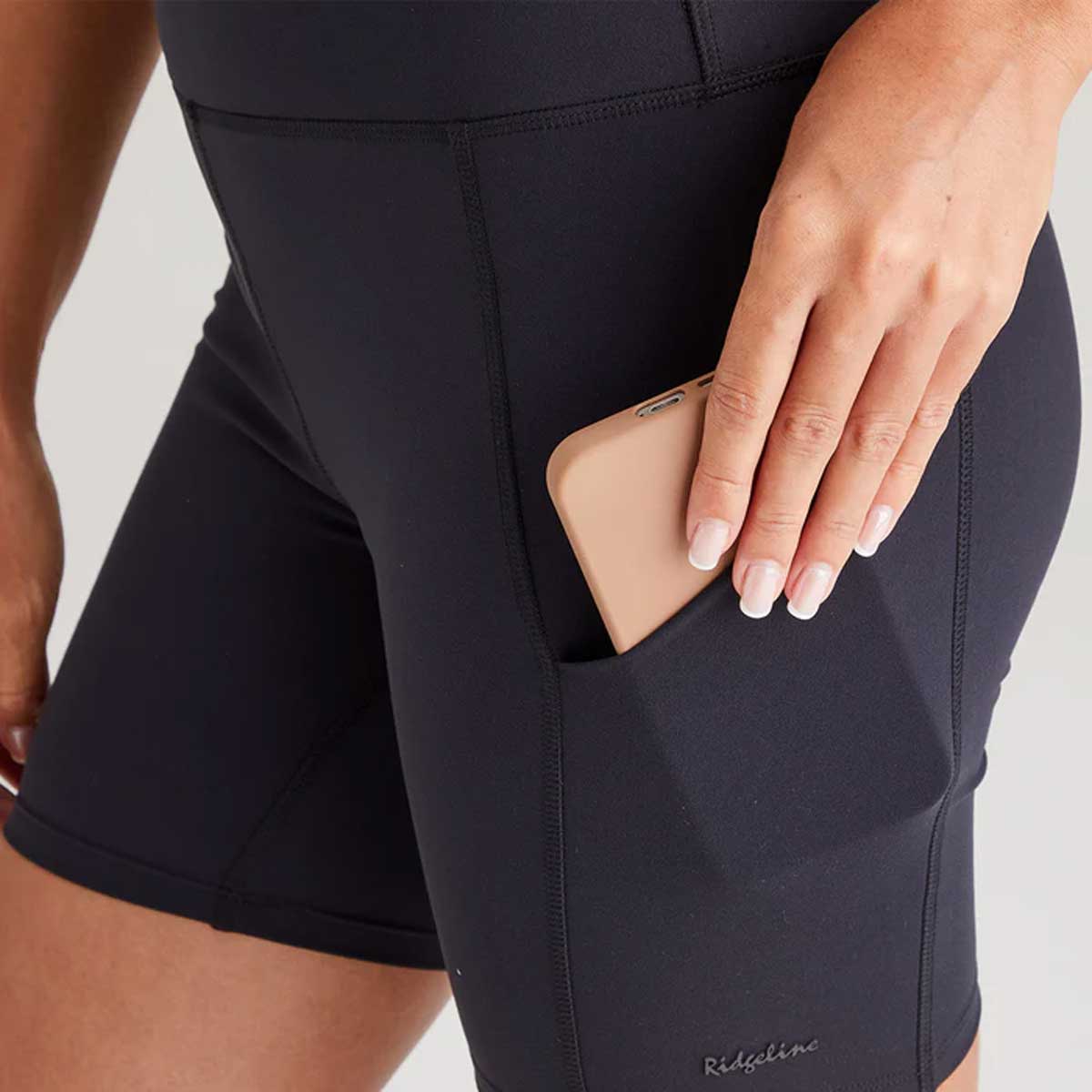 RIDGELINE Ladies Infinity Shorts - Black - Image 3