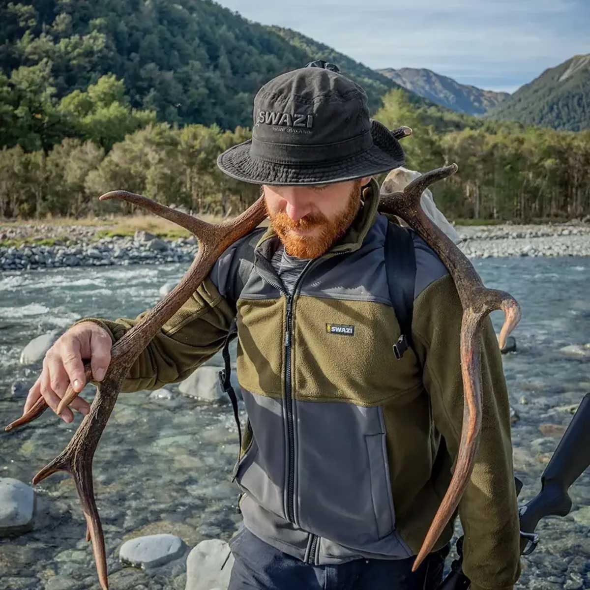 SWAZI Bucket Hat - Black - Image 2