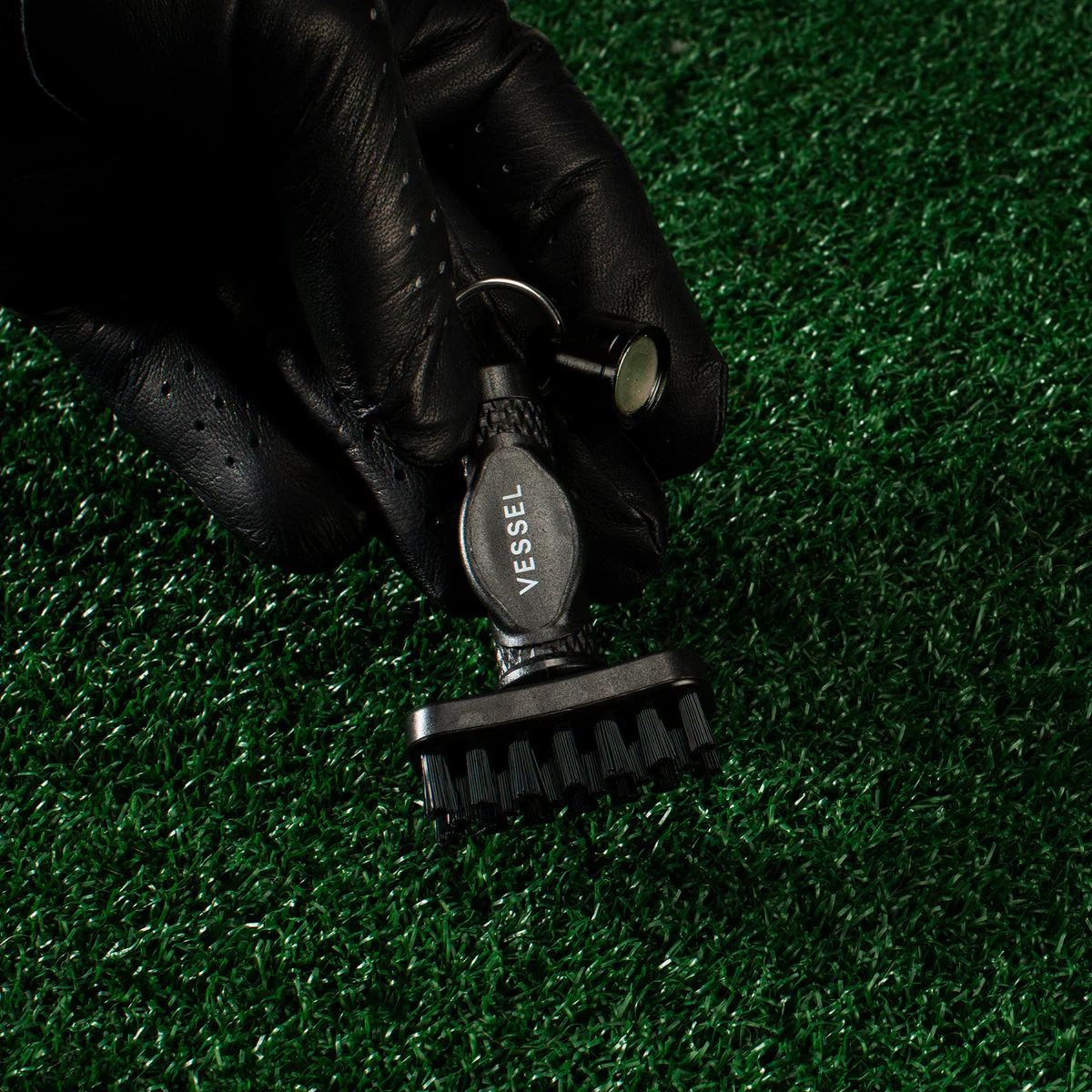 VESSEL x GrooveIt Mini Golf Club Brush - Image 4