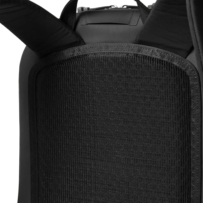 YETI Cayo 25L All‑Weather Backpack - Black - Image 8
