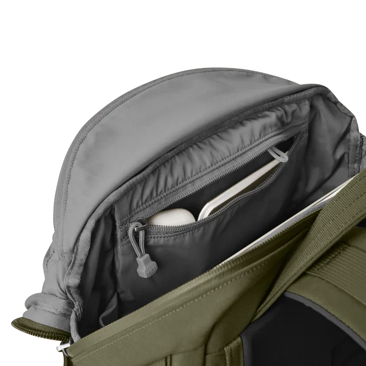 YETI Crossroads Backpack 22L - Olive - Image 7