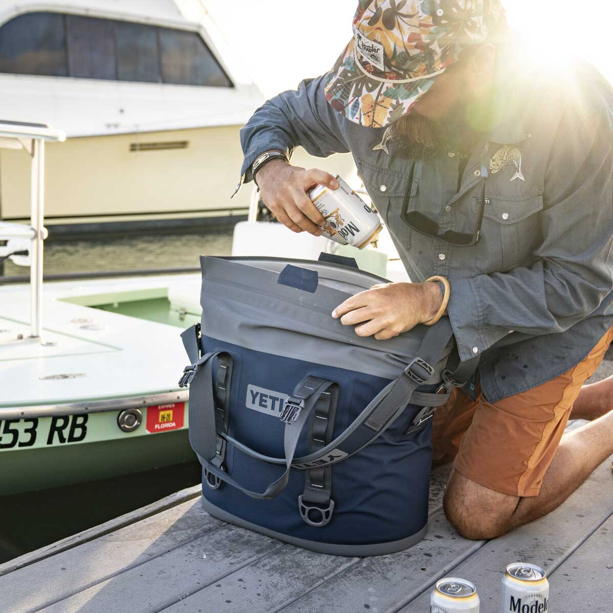YETI Hopper M30 Soft Cooler Bag - Navy - Image 2