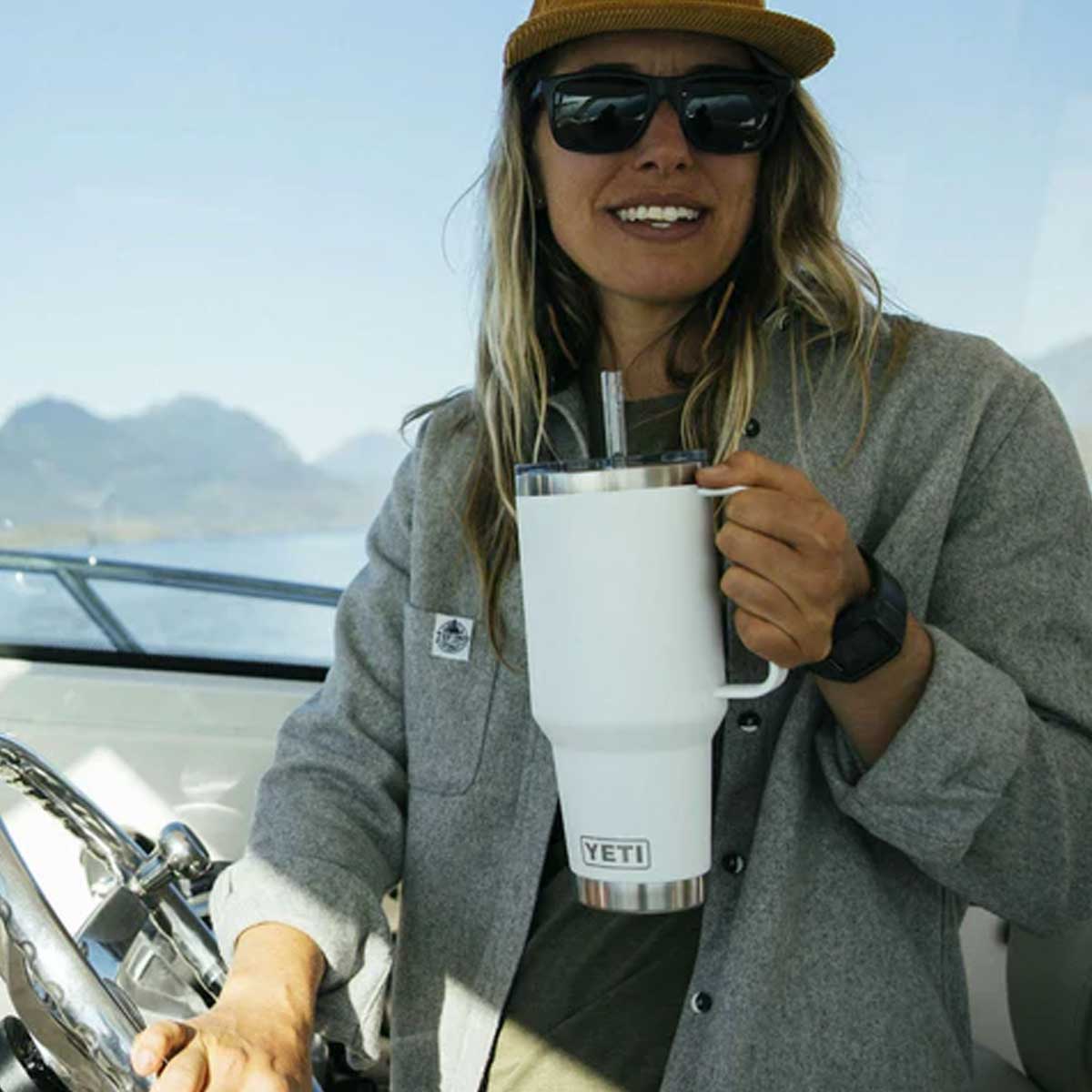 YETI Rambler 42 OZ (1242ml) Straw Mug With Straw Lid - White - Image 2