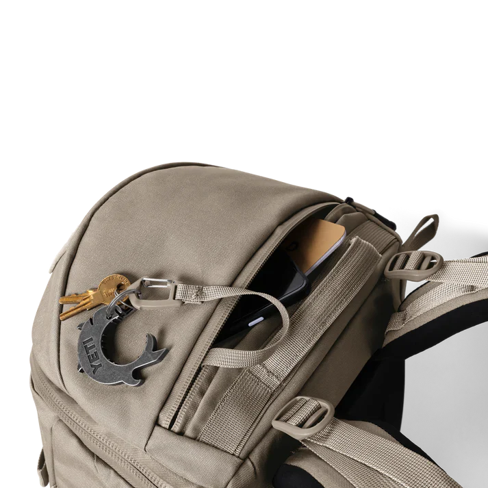 YETI Ranchero Backpack 22L - Cape Dark Taupe - Image 5