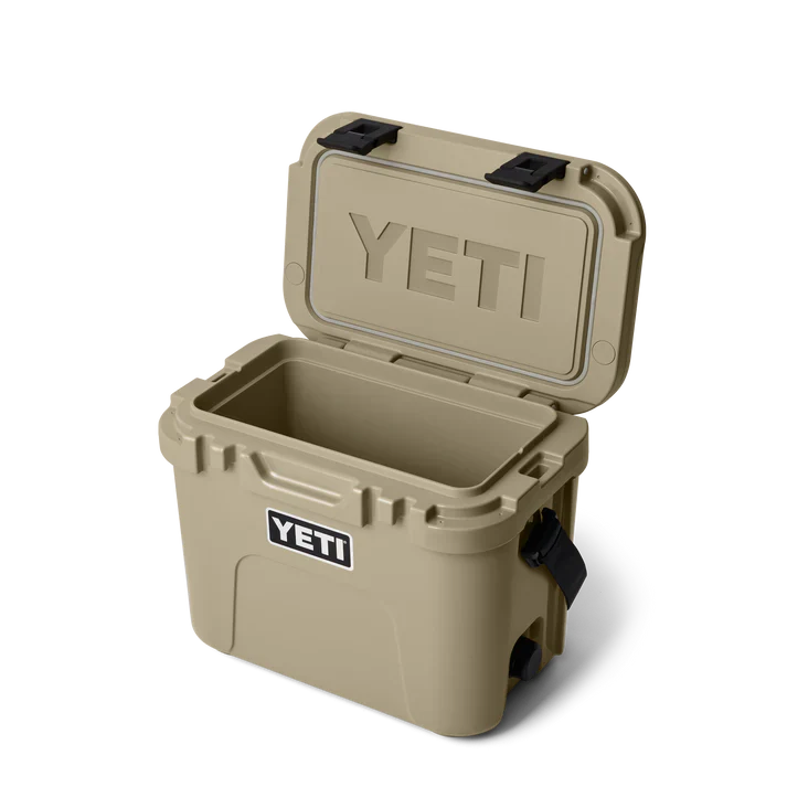 YETI Roadie 15 Cooler Box - Tan - Image 6