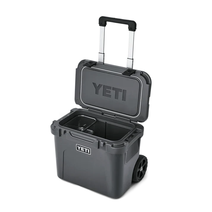 YETI Roadie 32 Wheeled Cooler Box – Charcoal - Image 2