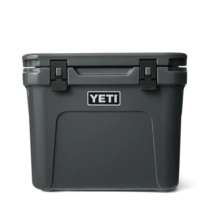 YETI Roadie 32 Wheeled Cooler Box – Charcoal - Image 8