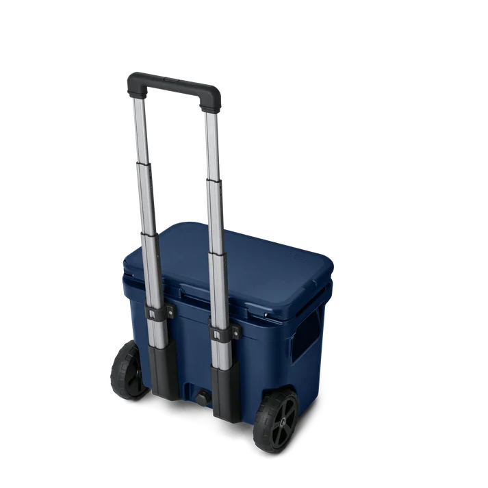 YETI Roadie 32 Wheeled Cooler Box – Navy - Image 12