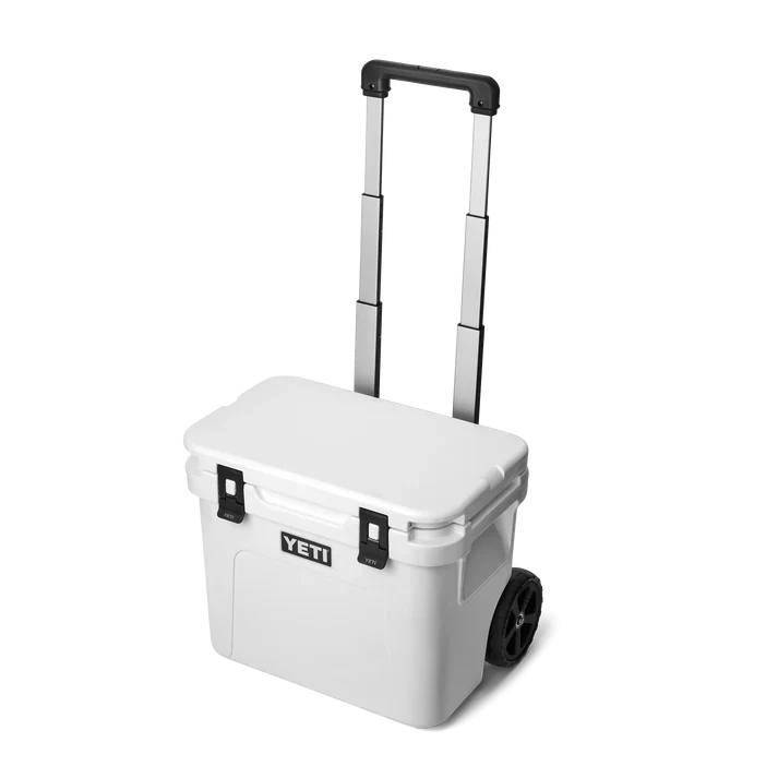 YETI Roadie 32 Wheeled Cooler Box – White
