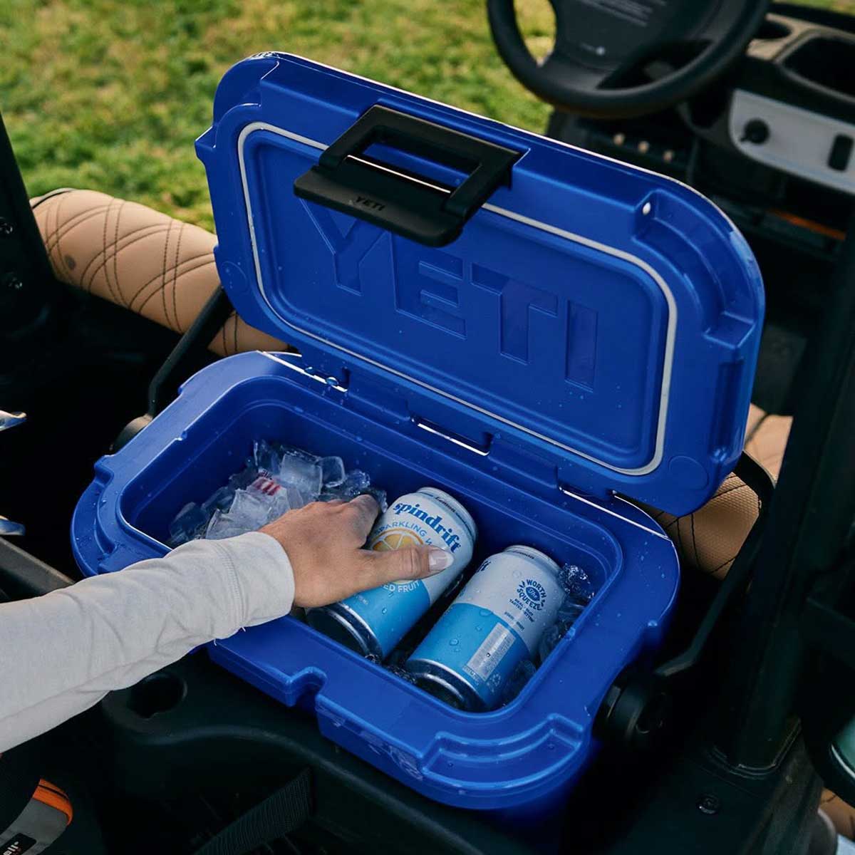 YETI Roadie 8 Cooler Box – Royal Blue - Image 2