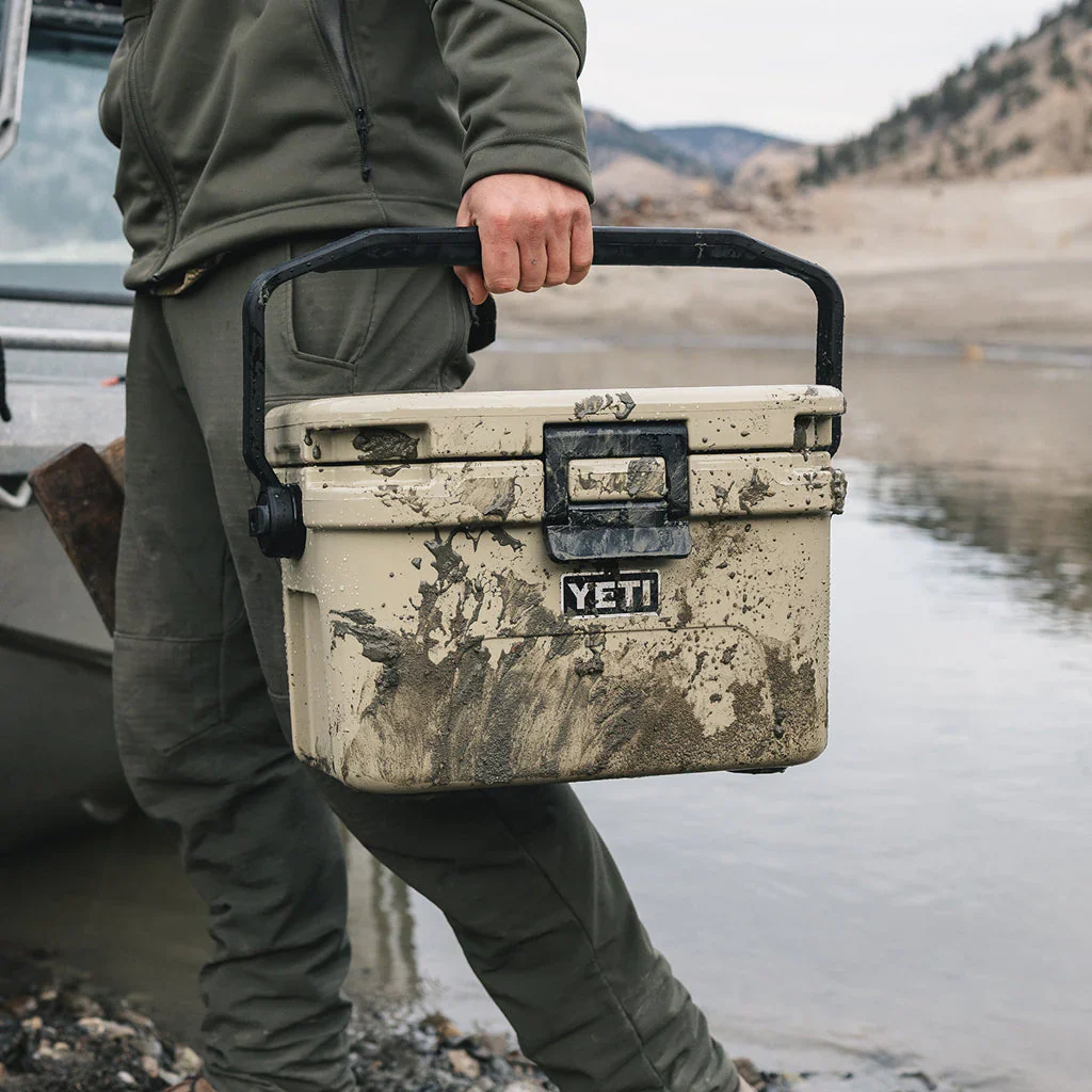 YETI Roadie 8 Cooler Box – Tan - Image 3
